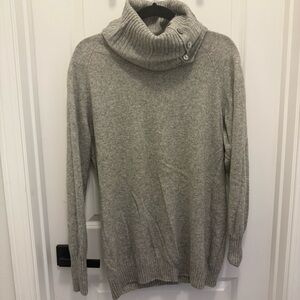 Woolovers Wool and Cashmere Gray Turtleneck Sweater